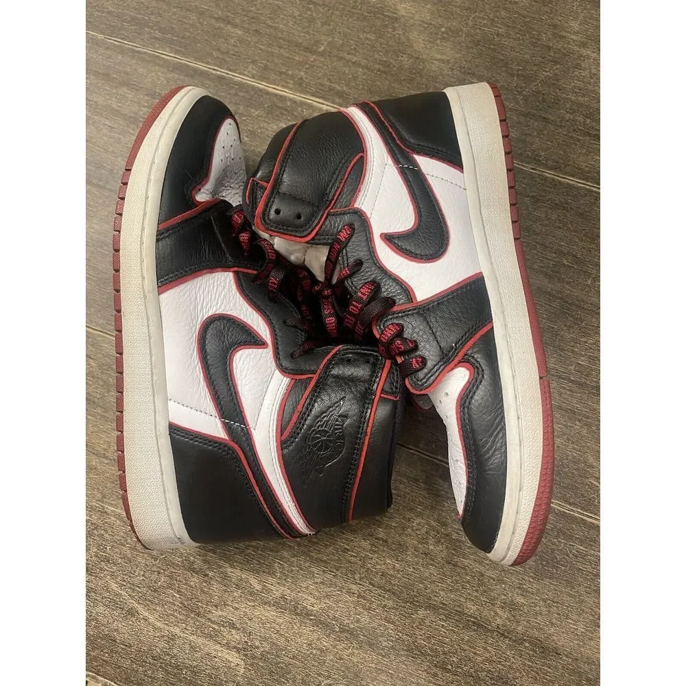 Jordan 1 Retro High OG Bloodline‎ Size 8 1/2 Basketball High Top
